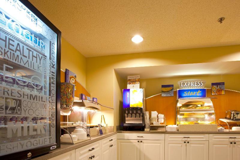 Baymont Inn & Suites Braselton Bagian luar foto